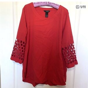 Ali Miles Red Tunic with Hex Cutout 3/4 Sleeves size M